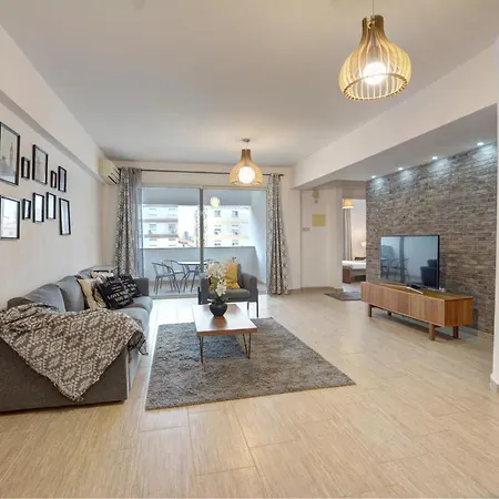 Ilona City Center Flat * Larnaka